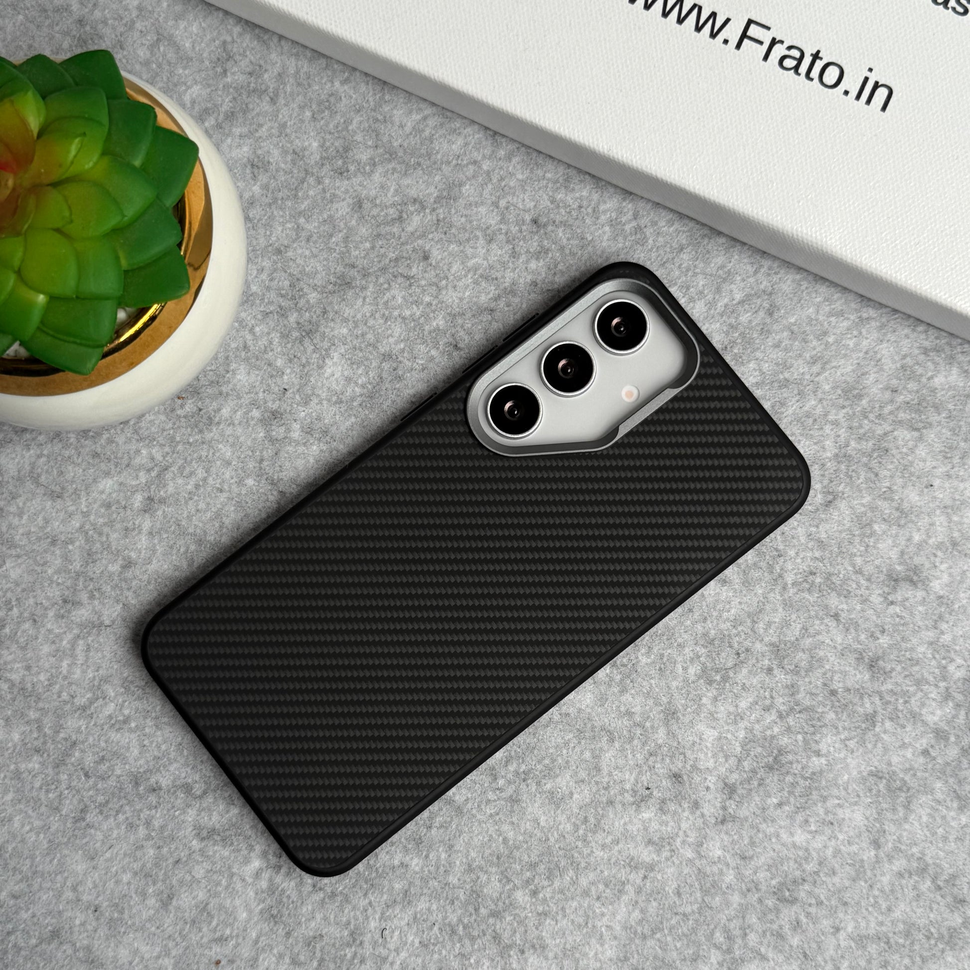 Samsung Galaxy S Series Metal Camera Ring Carbon Fiber Design MagSafe Cover