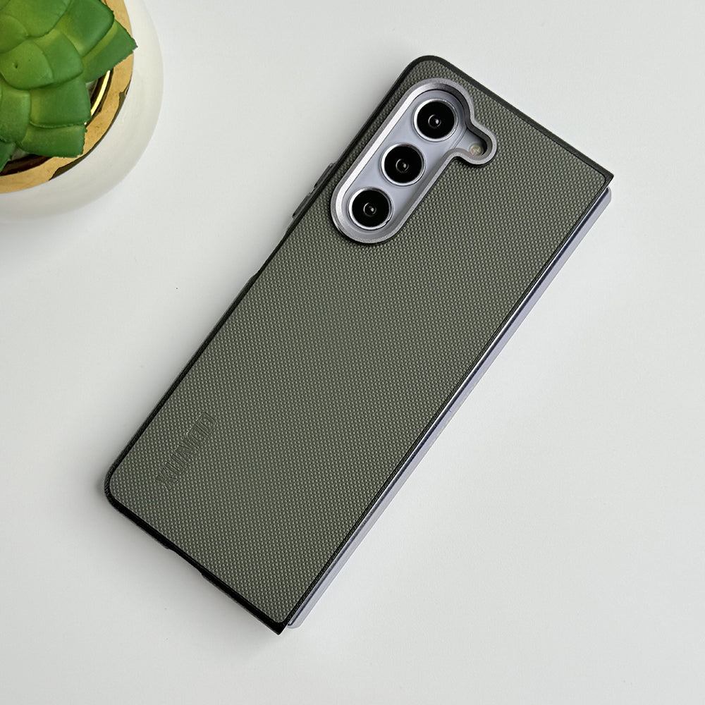 Samsung Galaxy Z Fold 6 Dotted Texture Cover