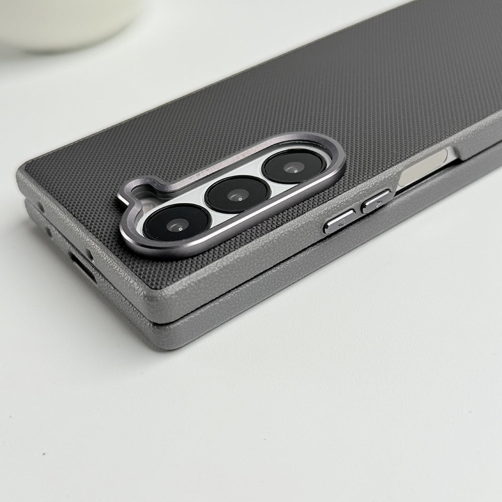 Samsung Galaxy Z Fold 6 Dotted Texture Cover