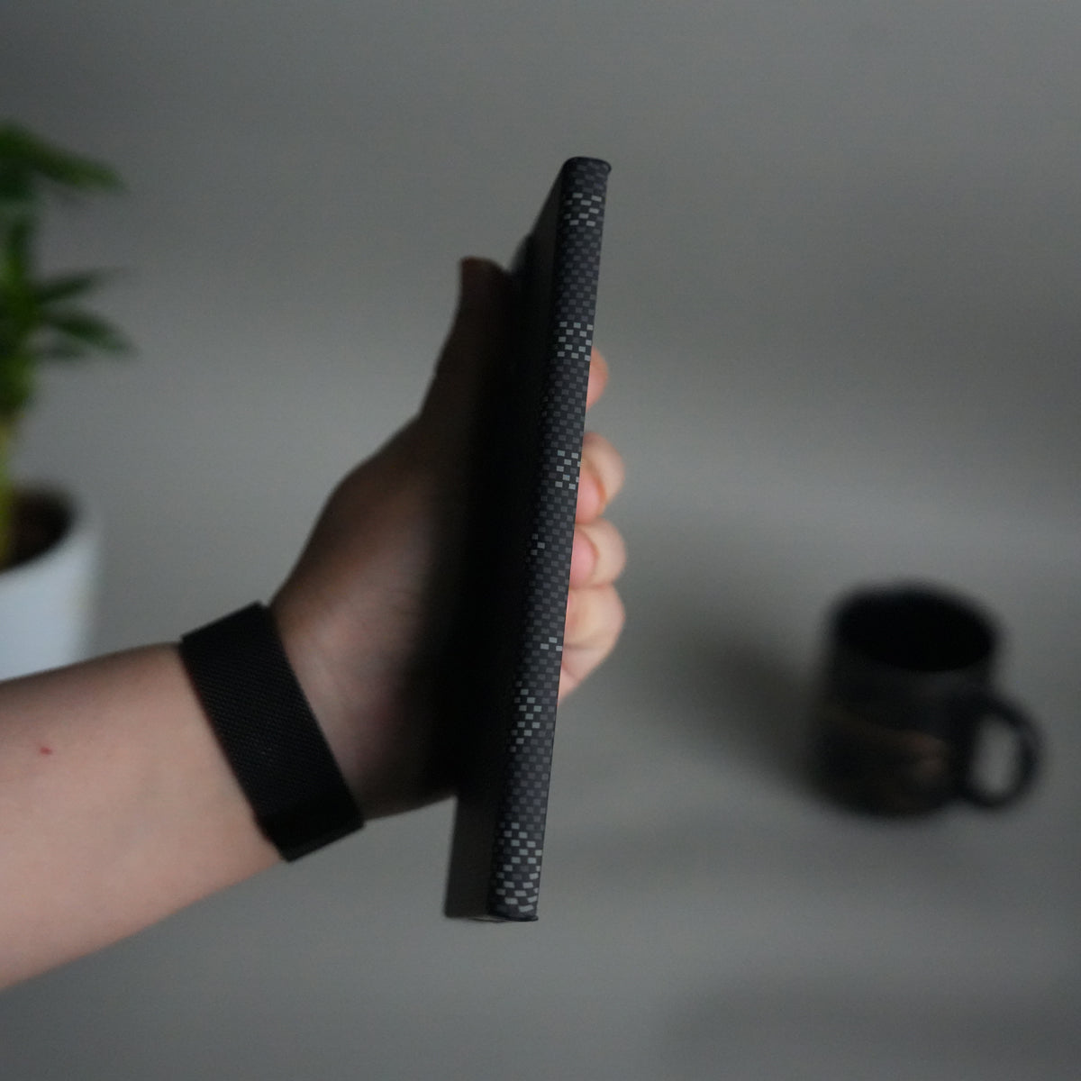 Galaxy S25 Ultra Aramid Fiber Case | Slim Magnetic Charging Ring Cover | Black