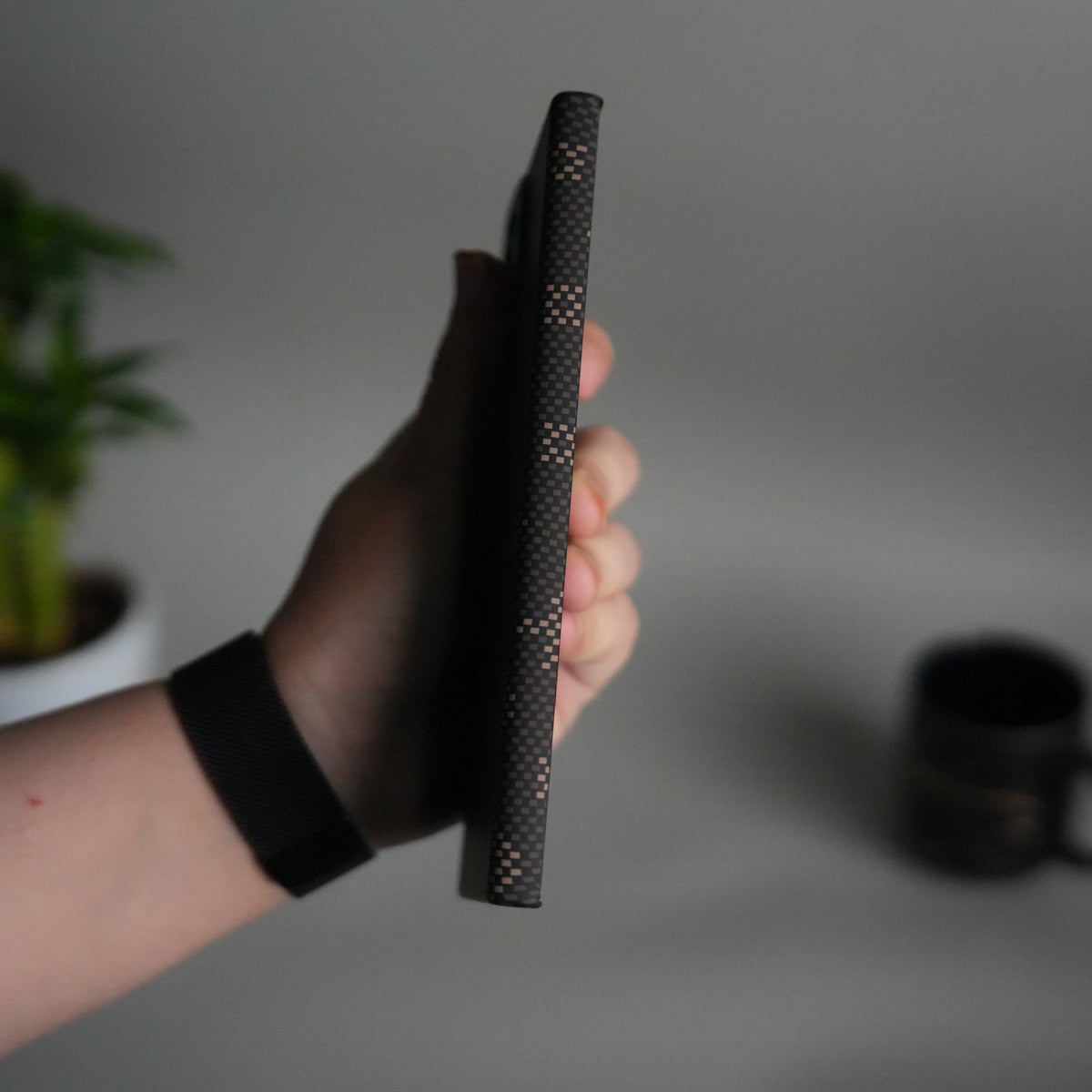 Galaxy S25 Ultra Aramid Fiber Case | Slim Magnetic Charging Ring Cover | Desert