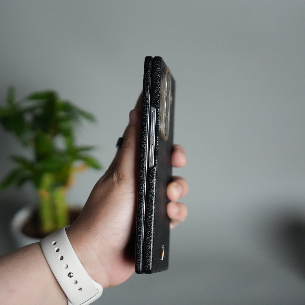 Galaxy Z Fold 7 Premium PU Leather Back Case with Front Frame | Slim & Elegant Design