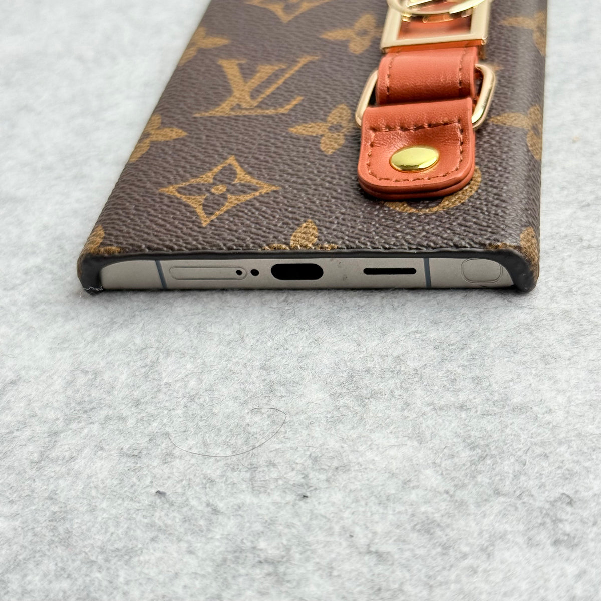 Samsung Galaxy S23 Ultra Luxury Brand Strap Holder Cover