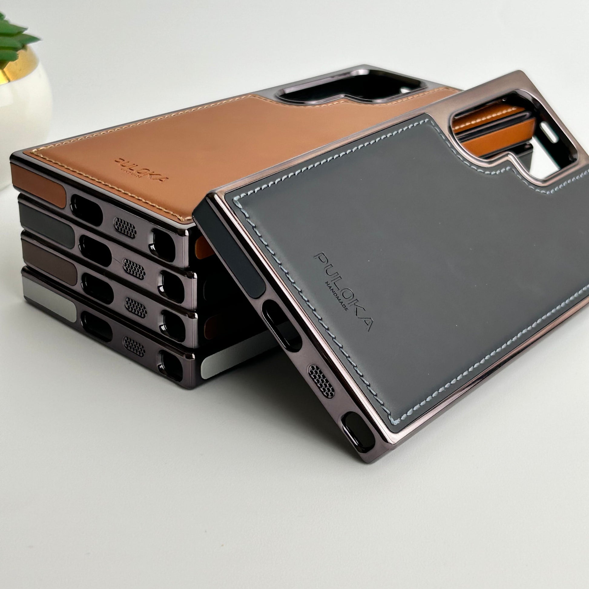 Samsung Galaxy S24 Ultra PU Leather Side Chrome Case Cover