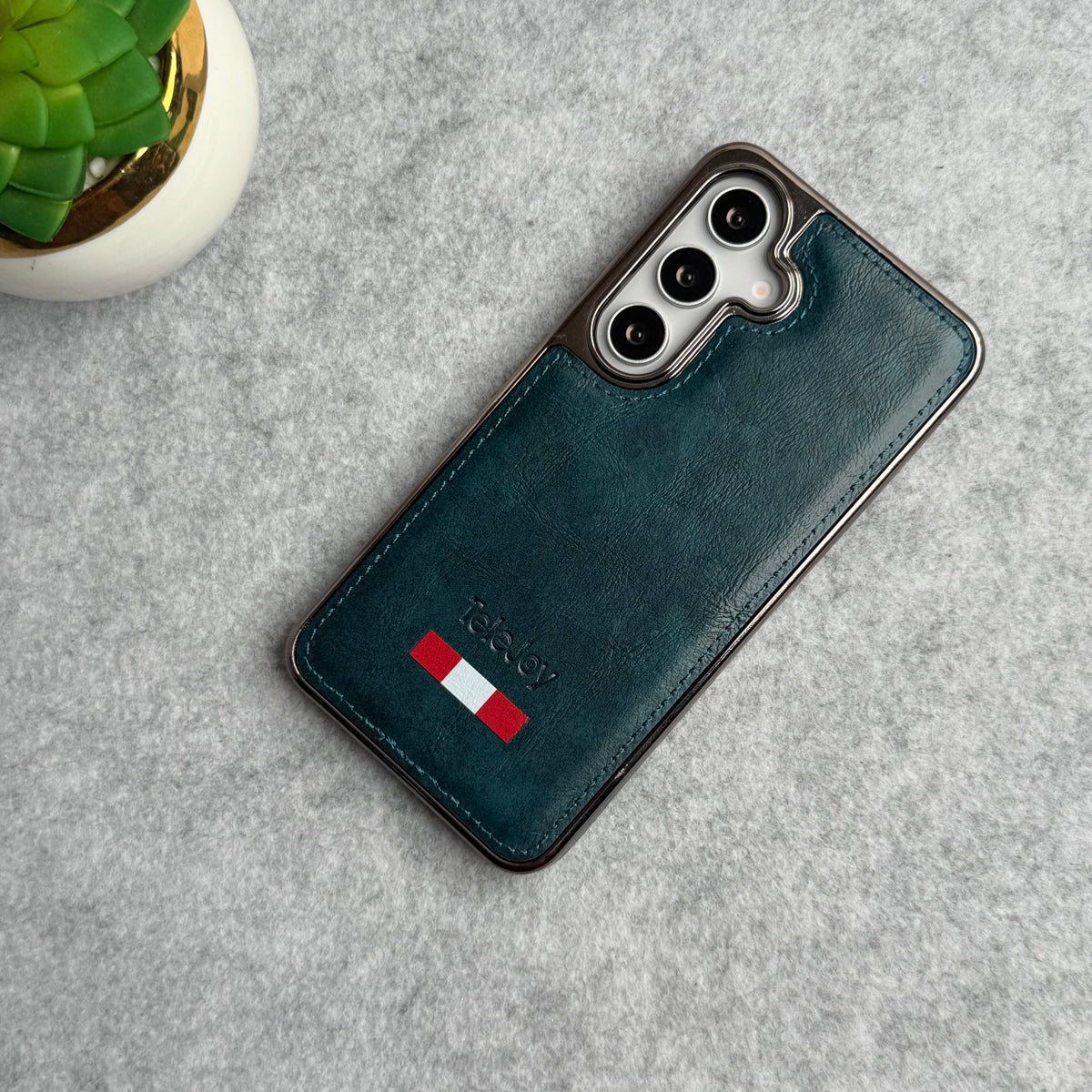 Samsung Galaxy S25 Textured PU Leather Side Chrome Case Cover