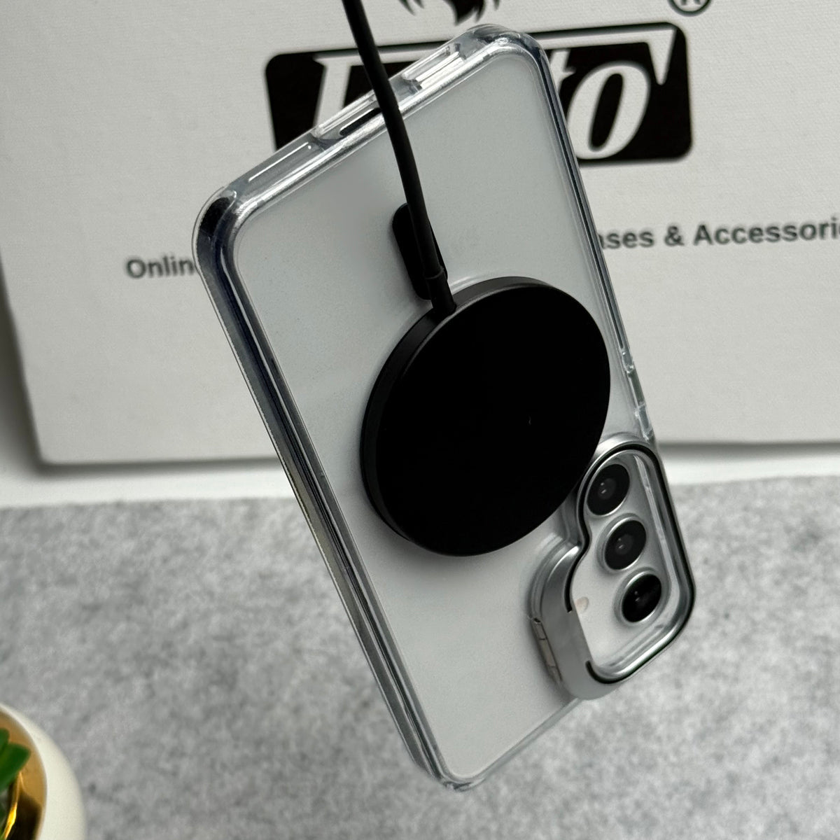 Samsung Galaxy S25 Transparent MagSafe Cover With Metal Camera Bump Kick Stand
