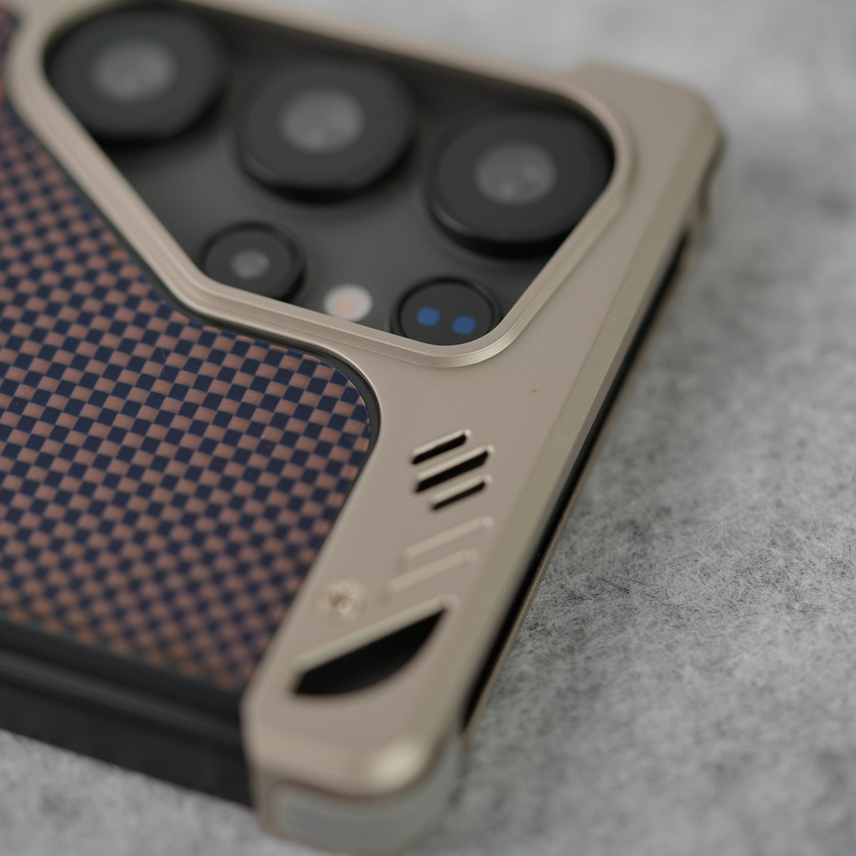 Samsung Galaxy S25 Ultra Aramid Fiber Metal Case With Rotating Stand