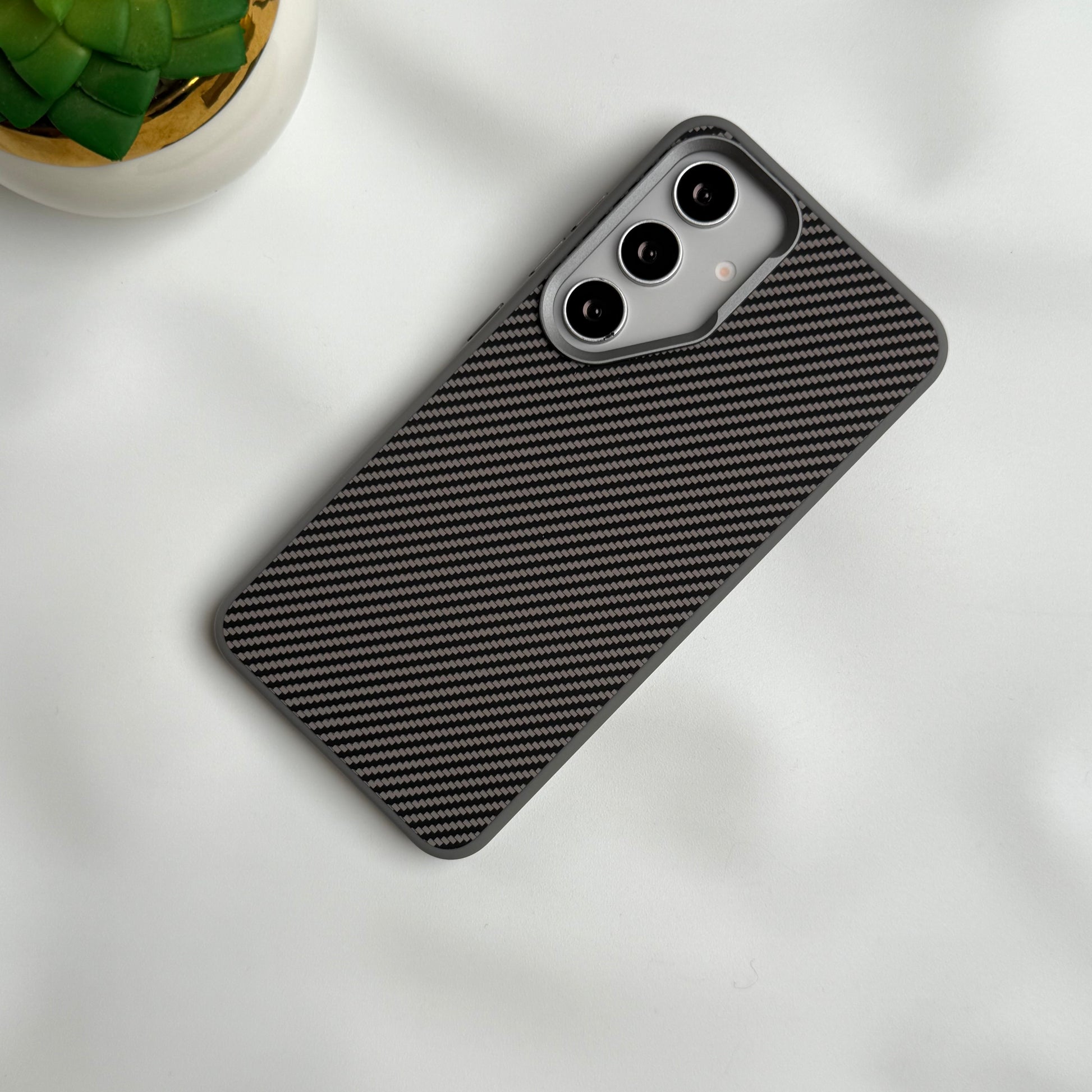 Samsung Galaxy S Series Metal Camera Ring Carbon Fiber Design MagSafe Cover