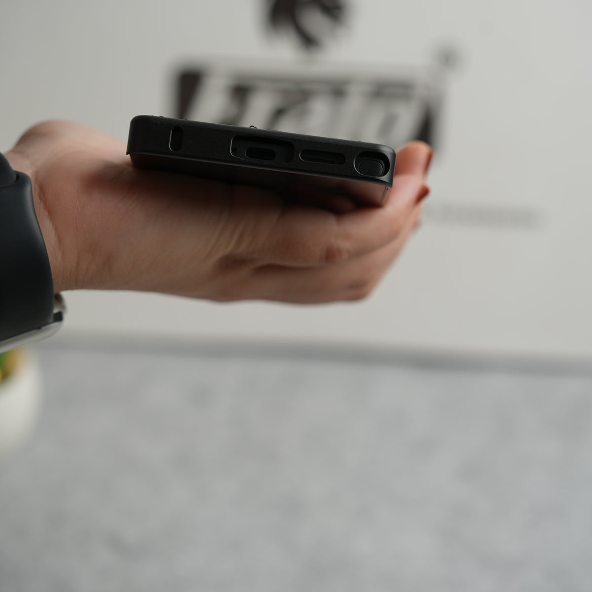 Samsung Galaxy Ultra series Metallic Wood Leather AeroFLex Aluminium  Case With Rotating Stand