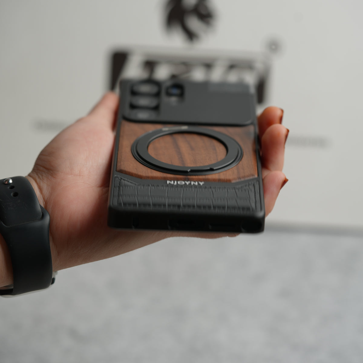 Samsung Galaxy Ultra series Metallic Wood Leather AeroFLex Aluminium  Case With Rotating Stand