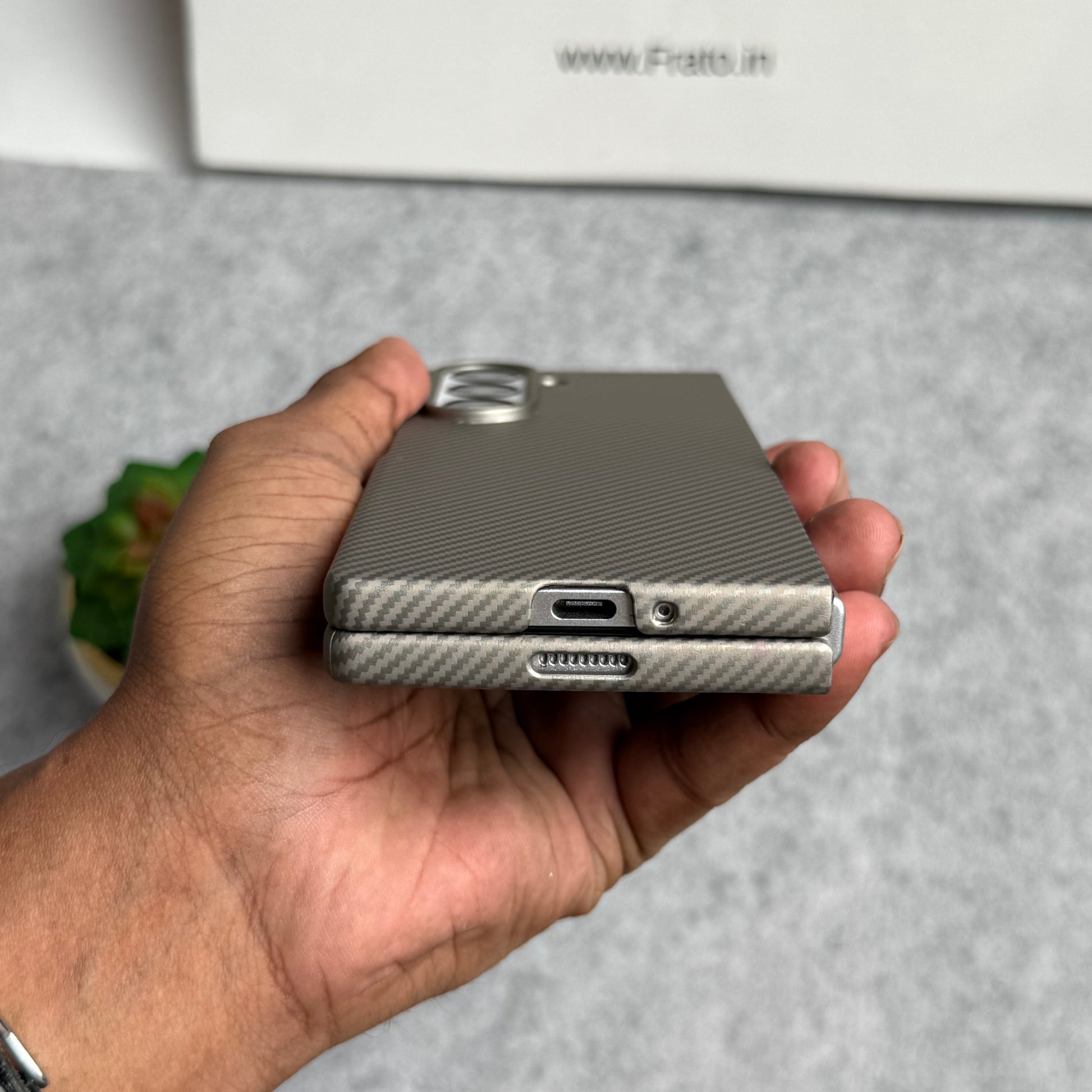 Samsung Galaxy Z Fold 6 Small Carbon Line Pattern Case Cover