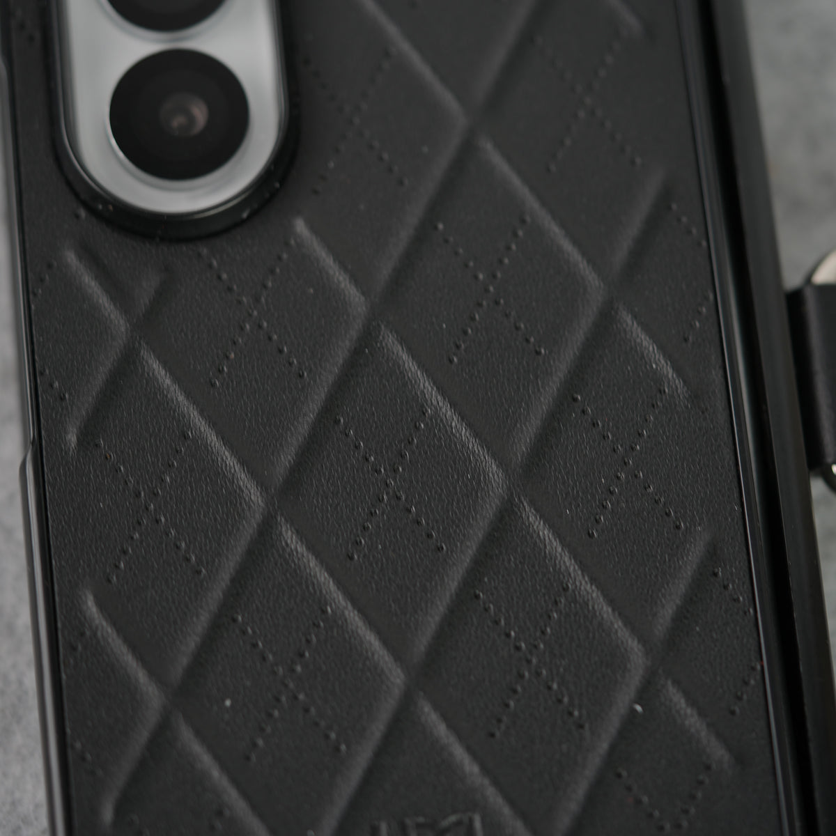 Samsung Galaxy Z Fold 7 PU Leather Cross Dot Hinge Protection Metal Ring Case Cover