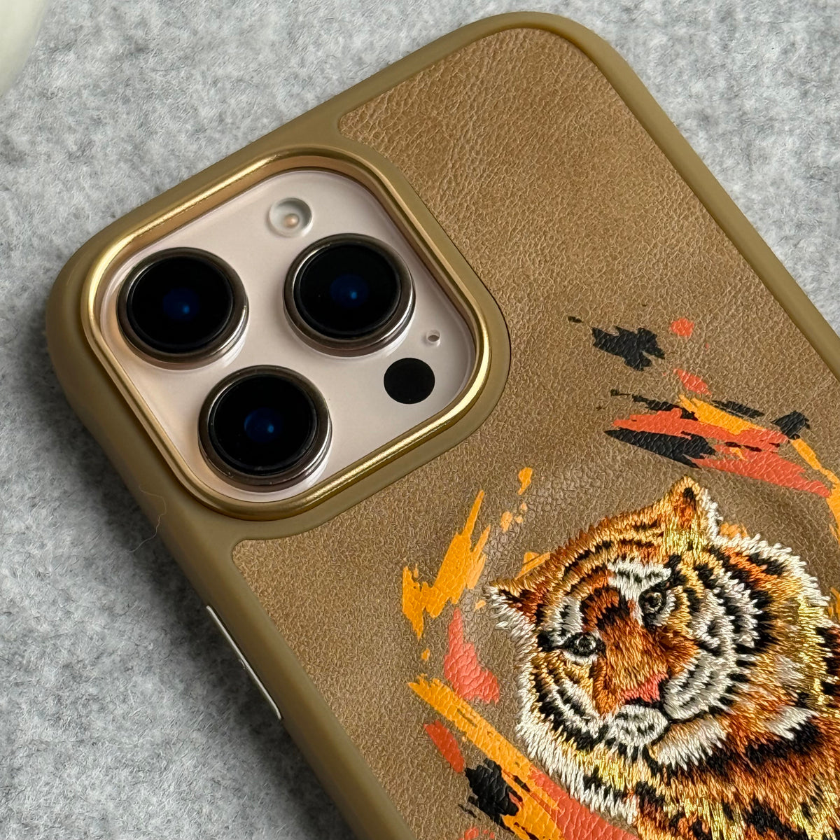 iPhone 15 Pro Max / iPhone 15 Pro Wild Animal 3D Embroidery Tiger Face MagSafe Case