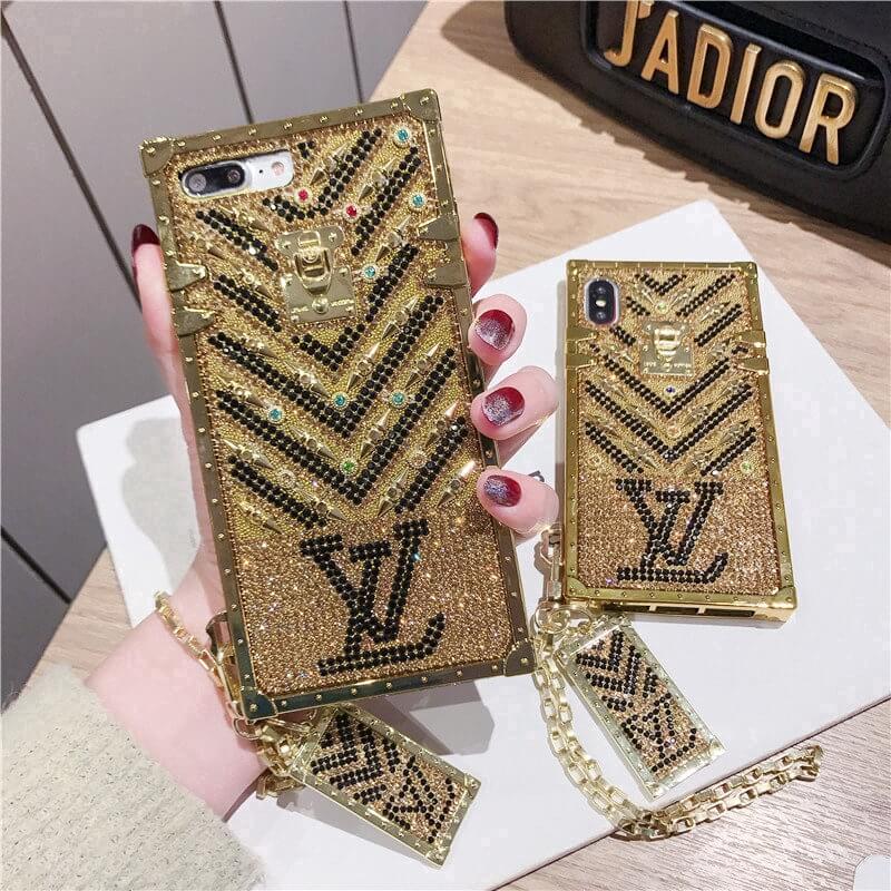 iPhone 15 Series Luxury Diamond Bling Golden Trunk Phone Case