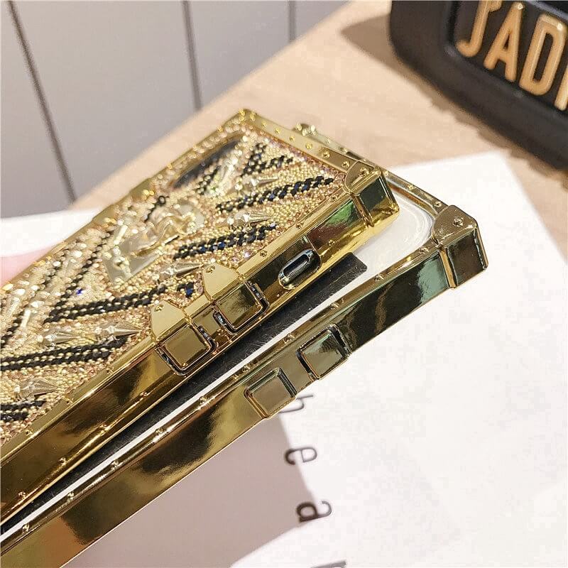 iPhone 15 Series Luxury Diamond Bling Golden Trunk Phone Case