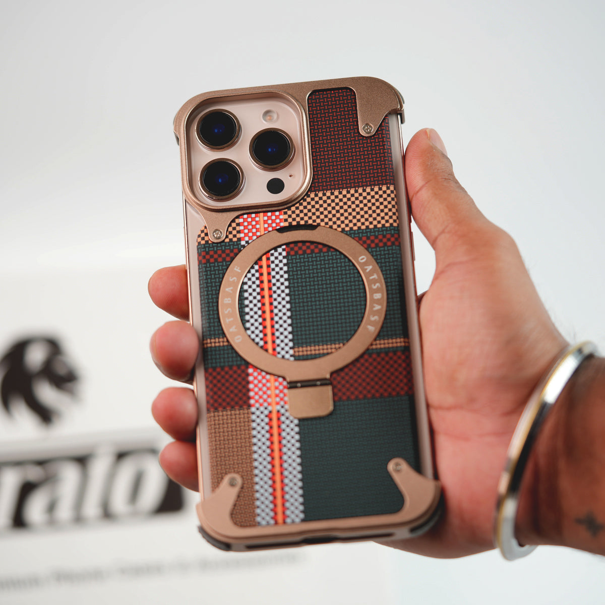 iPhone 16 Series Kevlar Fiber Texture Frameless Metal Kickstand Case